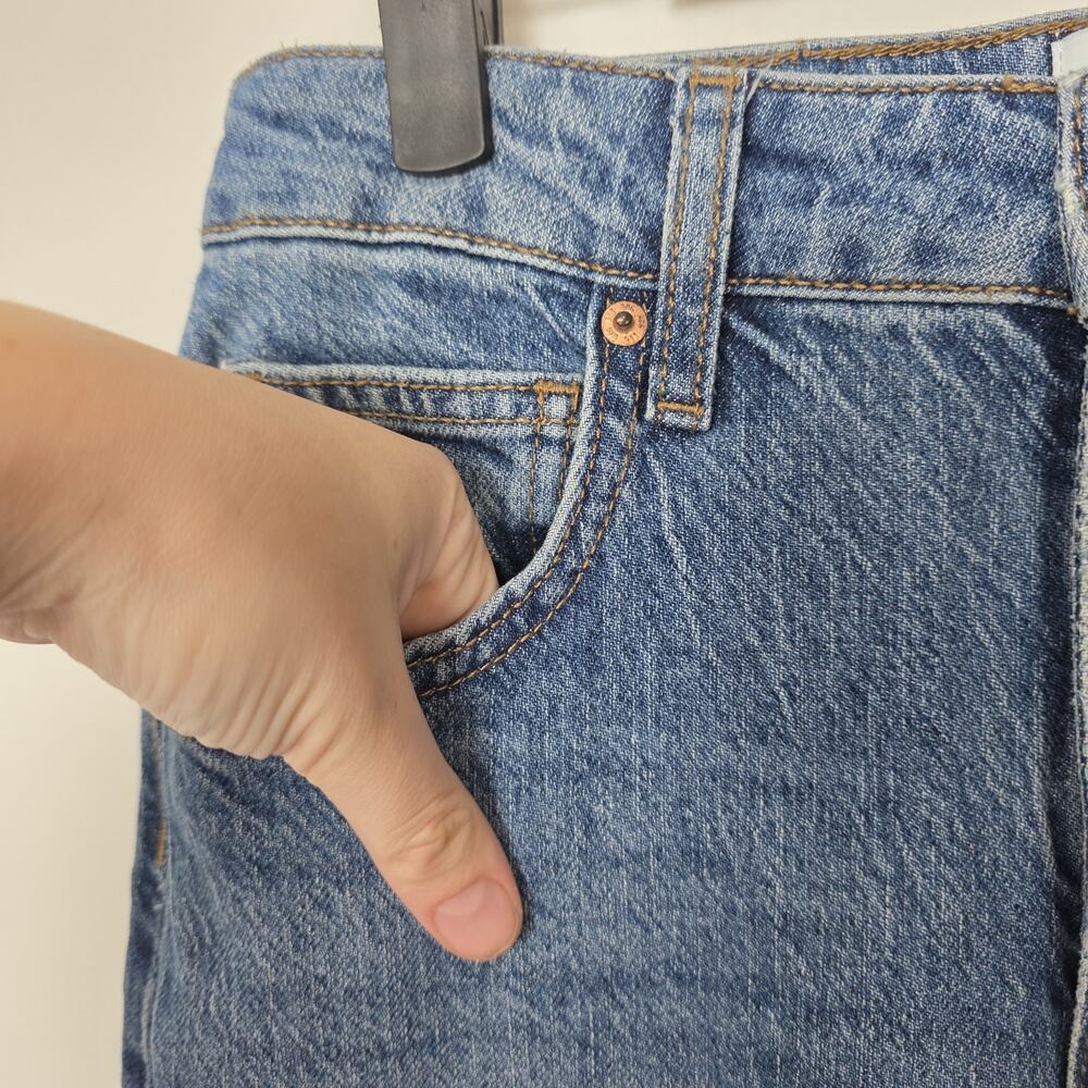 NEW BDG Medium Wash Edie High Rise Super Slim Raw Hem Casual Jeans Size 30 - Picture 5 of 10